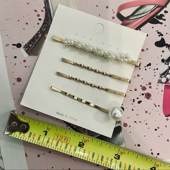 ✨4 PIECE SET✨HAIR PINS-PEARL AND GOLD✨‎ - Picture 4 of 6